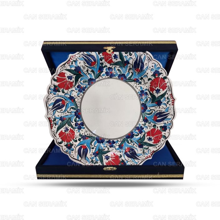 Plaket Çini Tabak Modelleri Logo Baskılı Çini Tabak Çeşitleri El Yapımı Promosyon Çini Tabak Fiyatları El İşlemesi Seramik Plaket Tabak Örnekleri